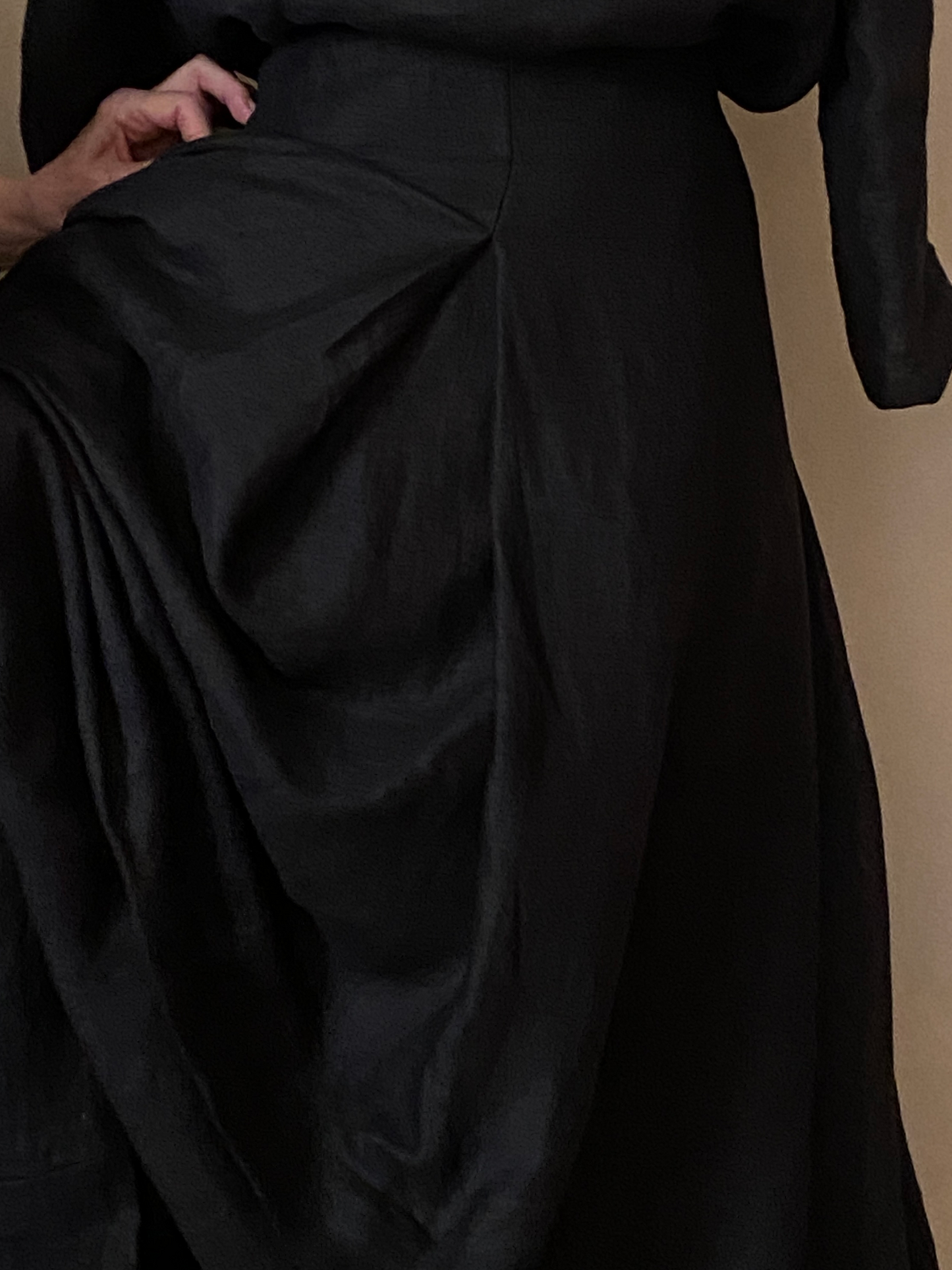 Black double linen Menina skirt