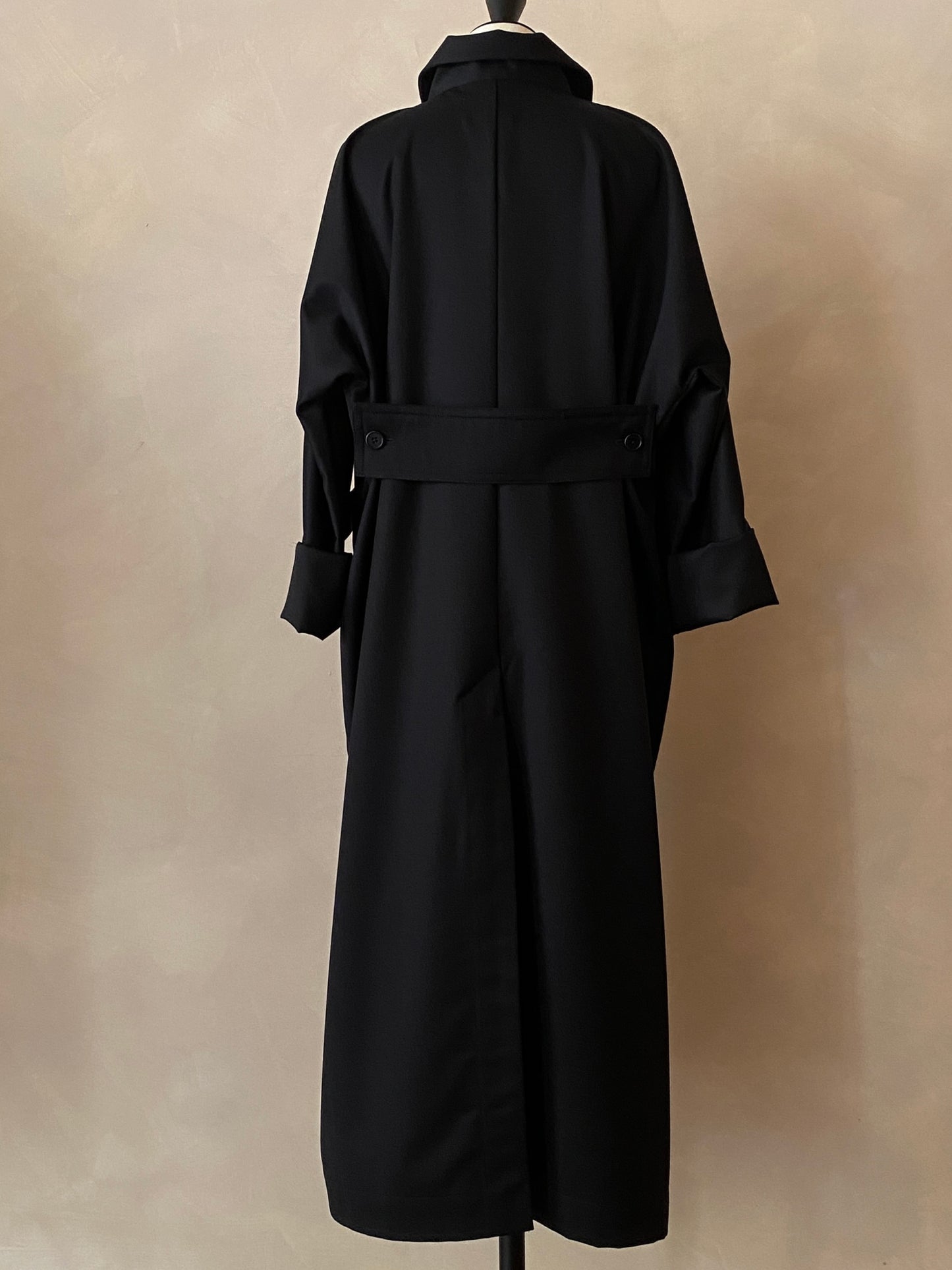 Abrigo de lana negro