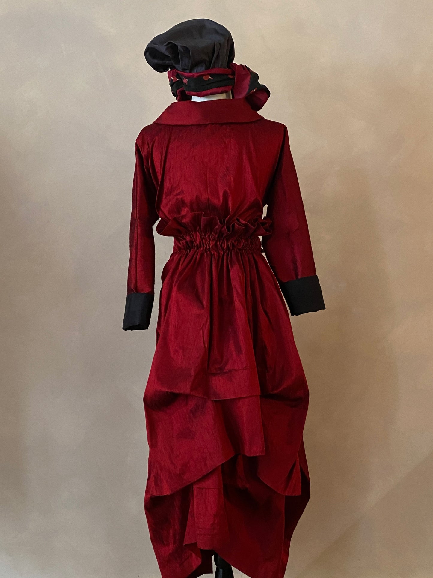 03. Red dupioni silk Menina dress
