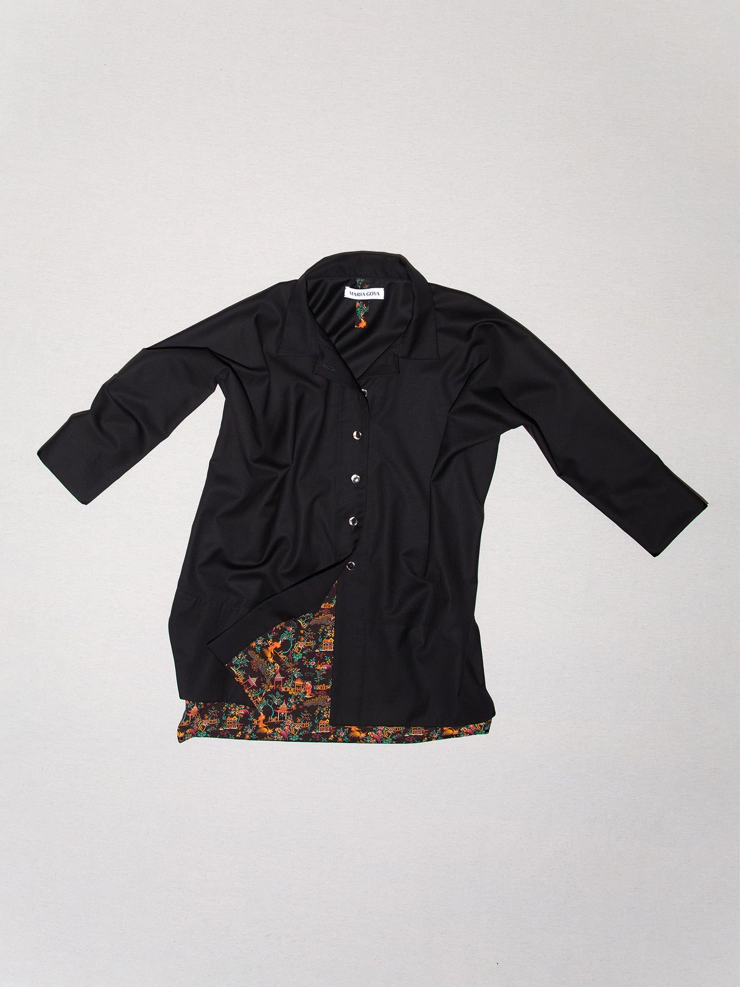 Camisa negra de lana