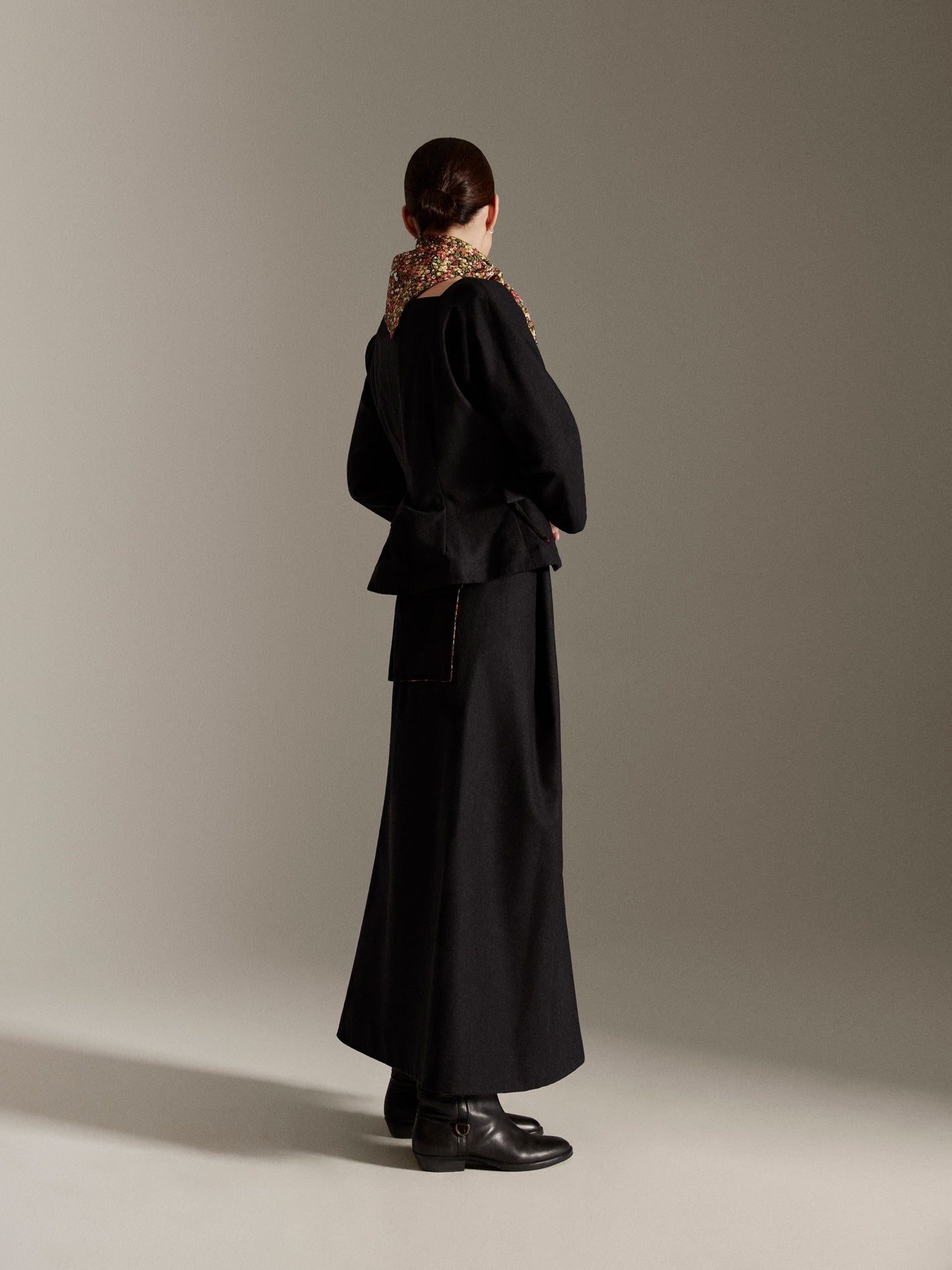 Pantalón de lana gris
