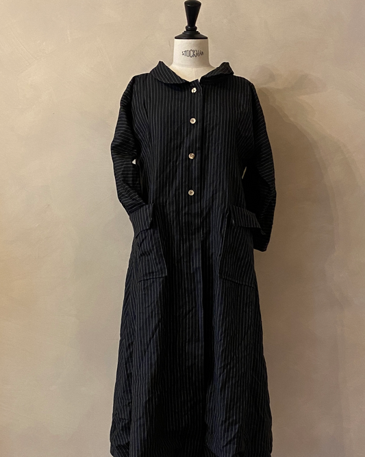 Vestido de raya diplomática con cinturón