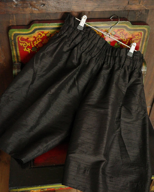 Pantalón corto de seda