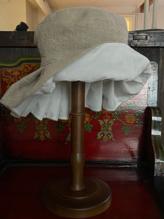 Linen hat