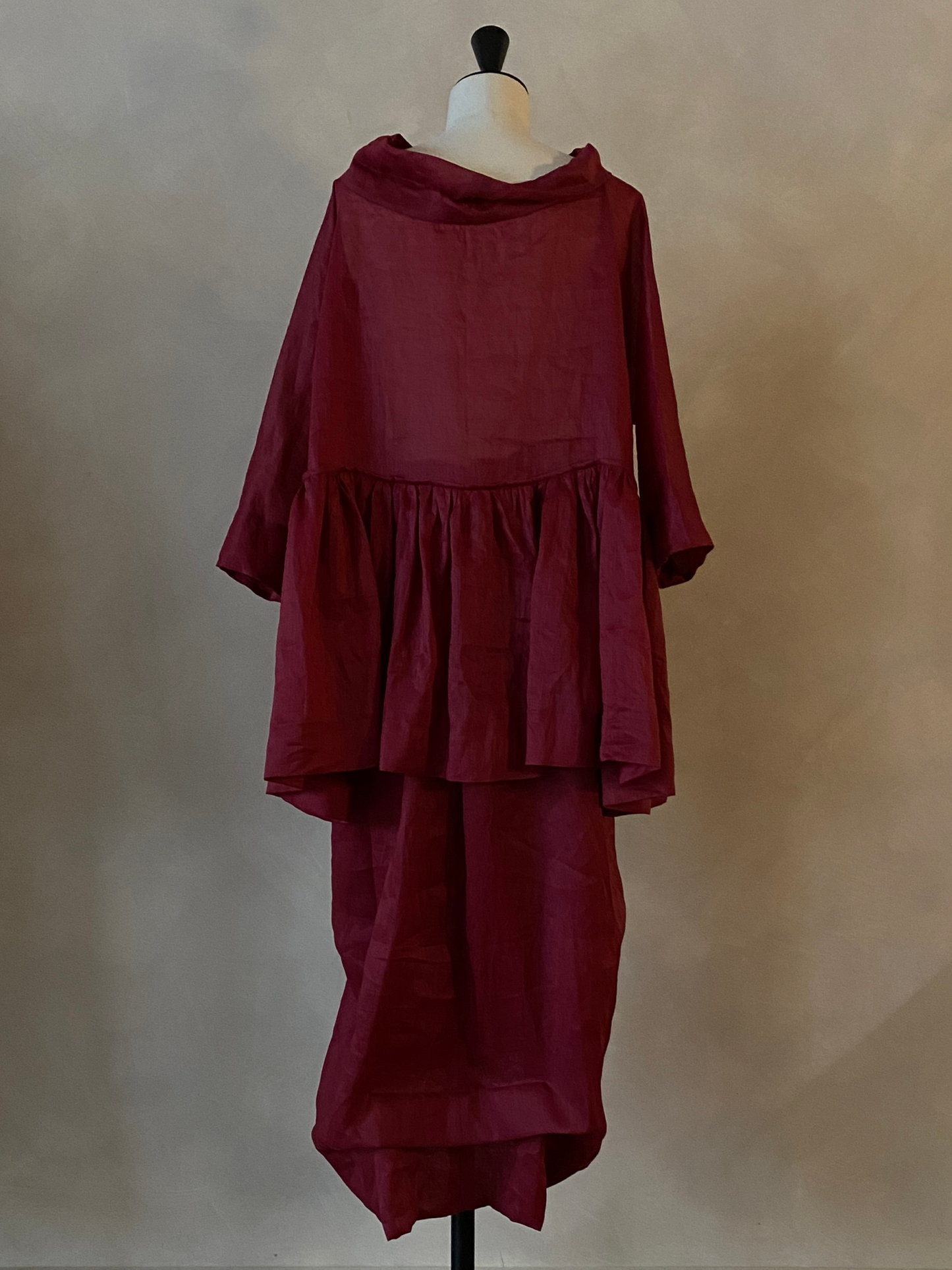 04.Two-piece burgundy ramie dress