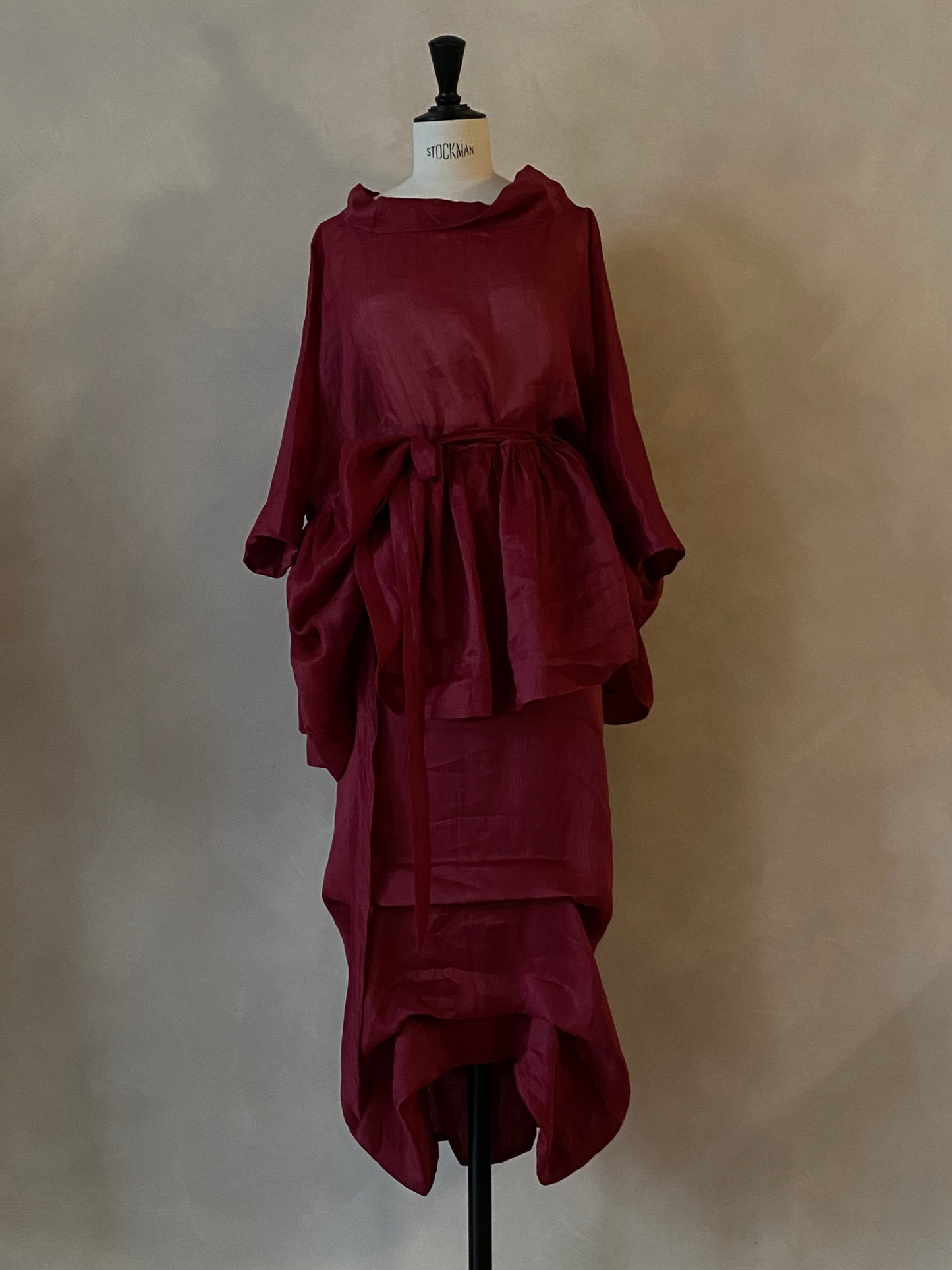 04.Two-piece burgundy ramie dress