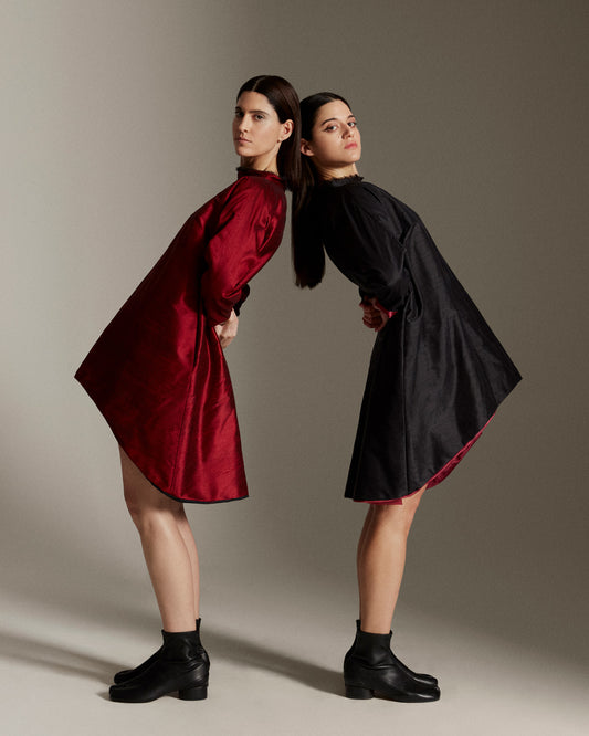 Vestido de seda con corte evasé